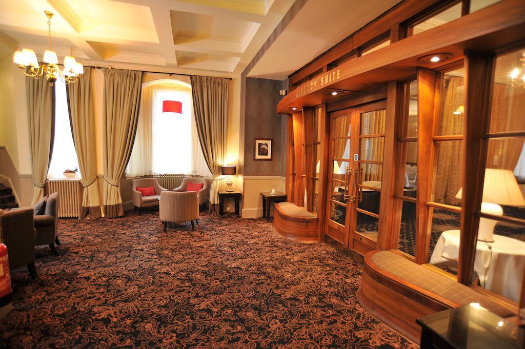 Golden Lion Hotel Stirling Exterior foto